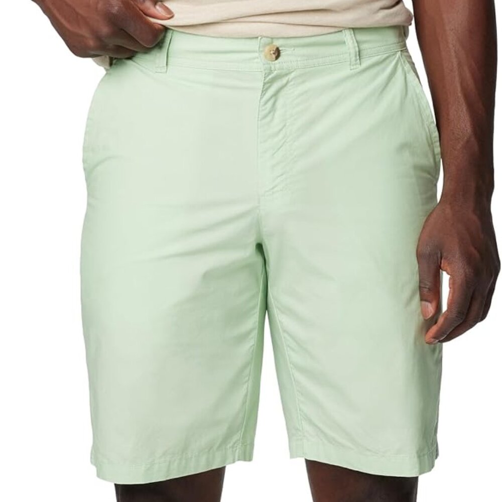 Columbia 30W Sage Leaf Green Washed Out Cotton Shorts - 8 inch inseam Never Worn